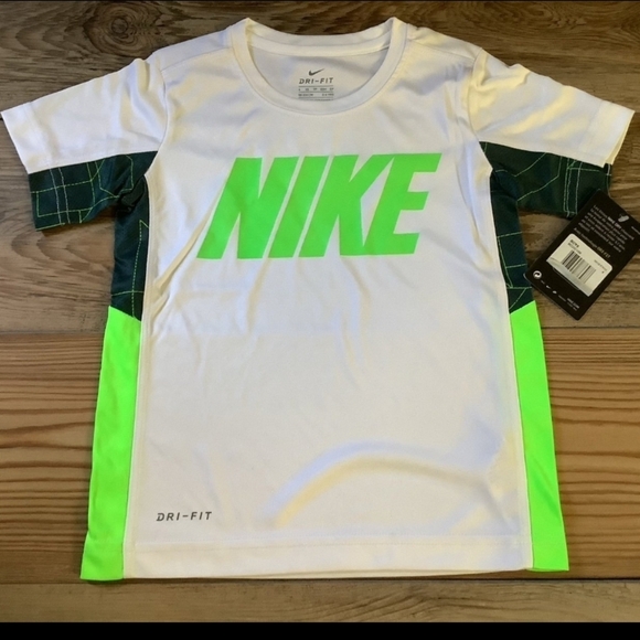 Nike Boys DRIFIT shorts outfit Size 4(NWT) - Picture 2 of 5